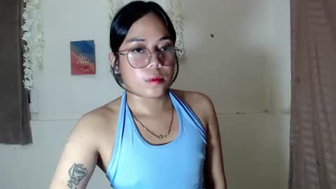 trixie_foxslut online show from November 4, 2025, 2:38 pm
