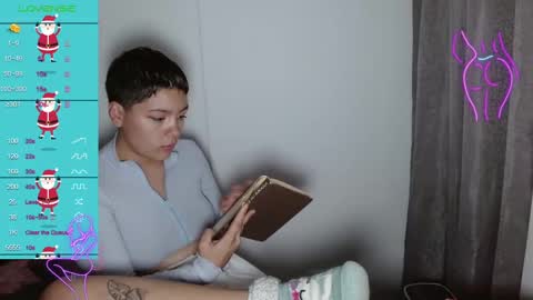 Snapshot of trixie_tangg chatting on January 24, 2025, 5:21 am Kitty online show from January 24, 2025, 5:21 am