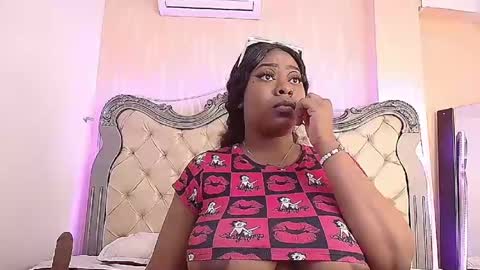 Snapshot of trixiemar chatting on January 5, 2025, 7:49 pm TrixieMar online show from January 5, 2025, 7:49 pm