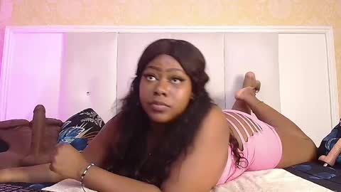 Snapshot of trixiemar chatting on January 14, 2025, 7:32 pm TrixieMar online show from January 14, 2025, 7:32 pm