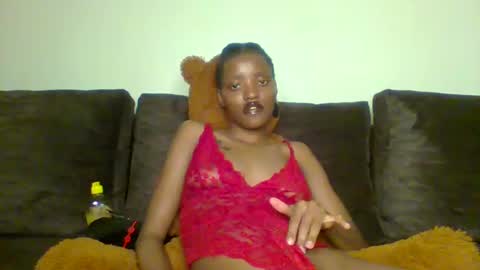 Snapshot of trixxi_v chatting on March 10, 2025, 10:45 pm TRIXXI online show from March 10, 2025, 10:45 pm