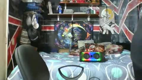 Snapshot of trizquelmen chatting on March 3, 2026, 9:10 pm Andrew online show from March 3, 2026, 9:10 pm
