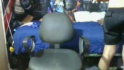 Snapshot of trizquelmen chatting on March 9, 2026, 3:05 pm Andrew online show from March 9, 2026, 3:05 pm
