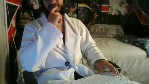Snapshot of trizquelmen chatting on March 25, 2026, 6:03 pm Andrew online show from March 25, 2026, 6:03 pm