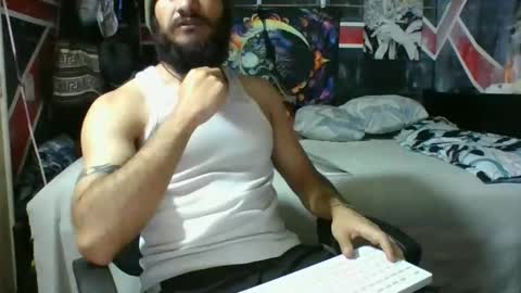 Snapshot of trizquelmen chatting on April 11, 2026, 11:31 pm Andrew online show from April 11, 2026, 11:31 pm