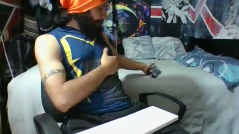 Snapshot of trizquelmen chatting on May 3, 2026, 2:06 am Andrew online show from May 3, 2026, 2:06 am