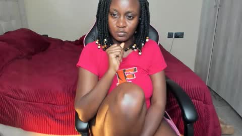 Snapshot of trizzytariaa chatting on November 19, 2025, 11:21 am Taria online show from November 19, 2025, 11:21 am