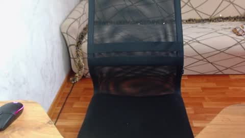 I POST MY FUCKING VIDEOS AND PICS    online show from December 19, 2025, 4:19 am