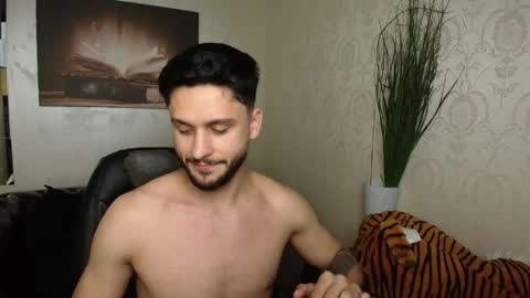 TroyWade online show from May 22, 2026, 4:41 am