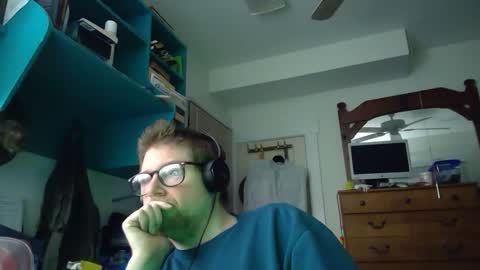 Snapshot of true_manofworth chatting on December 13, 2024, 4:33 am HandicappedLaugher online show from December 13, 2024, 4:33 am