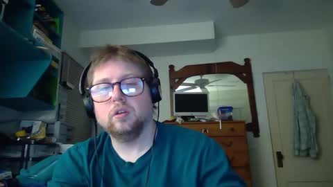 Snapshot of true_manofworth chatting on December 25, 2024, 4:33 am HandicappedLaugher online show from December 25, 2024, 4:33 am