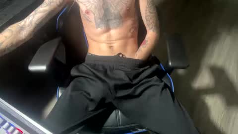 Snapshot of truenorthheavy chatting on February 6, 2026, 11:41 pm Leo online show from February 6, 2026, 11:41 pm