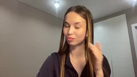 Snapshot of tryme_muse chatting on January 18, 2026, 5:06 pm tryme_muse online show from January 18, 2026, 5:06 pm