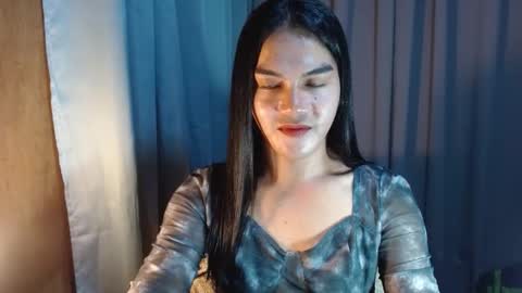 Goddess Mira online show from November 26, 2025, 12:00 am