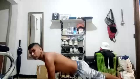 ts_herrera online show from January 29, 2025, 5:13 pm