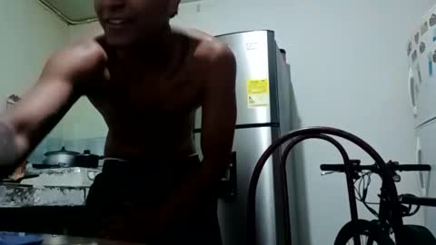 ts_herrera online show from February 7, 2025, 12:39 pm