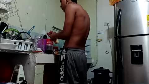 ts_herrera online show from February 20, 2025, 4:25 pm