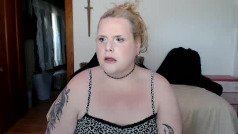 Snapshot of tsavanight chatting on May 28, 2026, 3:31 pm TS Ava Night online show from May 28, 2026, 3:31 pm