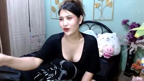 SHENA  online show from January 20, 2025, 9:43 pm