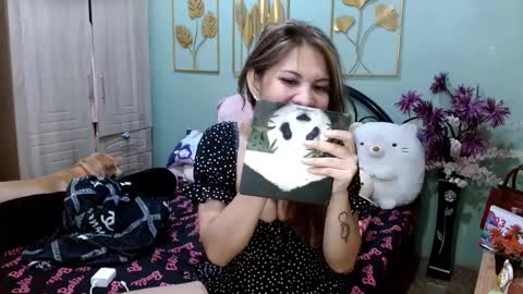 SHENA  online show from March 6, 2025, 5:11 pm