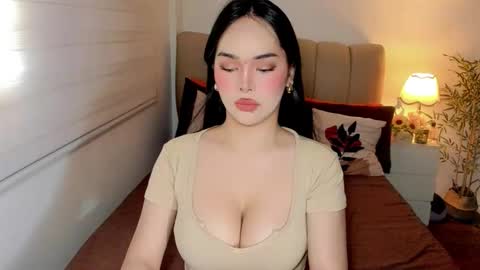 Snapshot of tspearlofasia chatting on September 17, 2025, 7:10 am Graciella online show from September 17, 2025, 7:10 am