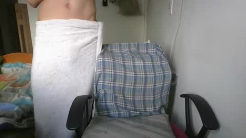 Snapshot of tsuki0308 chatting on December 30, 2024, 1:36 pm tsuki0308 online show from December 30, 2024, 1:36 pm