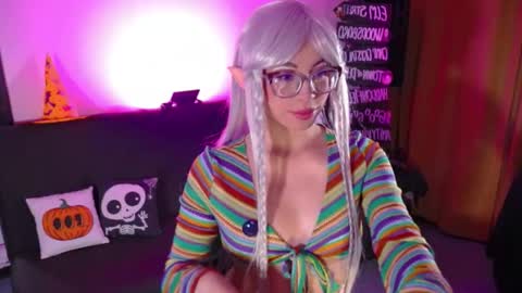 Snapshot of tsukicherry chatting on October 25, 2025, 1:35 am Cherry Moon online show from October 25, 2025, 1:35 am