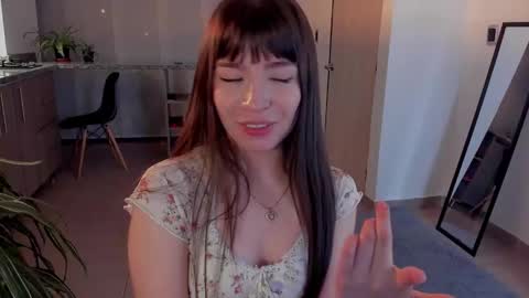 Snapshot of tsukys_spell chatting on January 28, 2025, 5:32 am Tsuky online show from January 28, 2025, 5:32 am