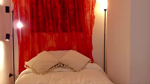 Tsuky online show from January 15, 2026, 2:16 am