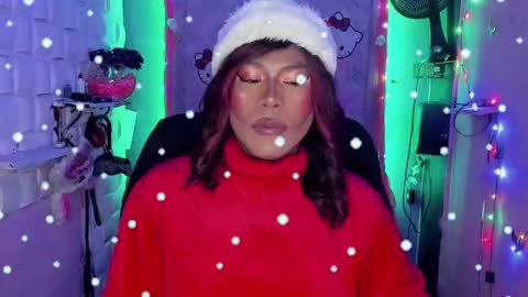 Snapshot of tsviolett chatting on December 23, 2024, 6:05 pm BellaRoxanna online show from December 23, 2024, 6:05 pm