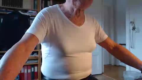 FINN but call me NANNA online show from February 5, 2025, 9:15 am