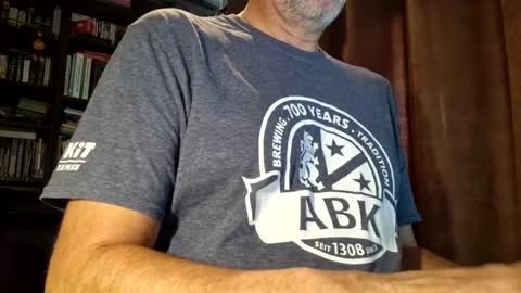 Snapshot of tubsy6868 chatting on December 3, 2025, 12:25 pm tubsy6868 online show from December 3, 2025, 12:25 pm