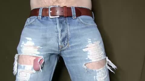 Snapshot of turquoise_metallic chatting on October 24, 2025, 4:09 am Phil Box online show from October 24, 2025, 4:09 am