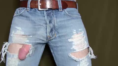 Snapshot of turquoise_metallic chatting on November 18, 2025, 3:34 am Phil Box online show from November 18, 2025, 3:34 am