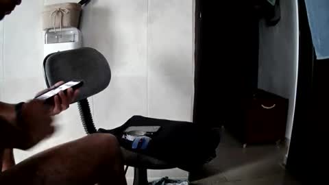 Snapshot of turromantiko2211 chatting on February 15, 2026, 12:47 pm turromantiko2211 online show from February 15, 2026, 12:47 pm