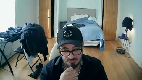 Snapshot of tuscan_taurus chatting on October 23, 2025, 7:23 pm tuscan_taurus online show from October 23, 2025, 7:23 pm