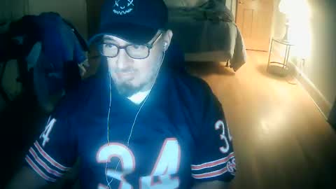 tuscan_taurus online show from November 8, 2025, 6:57 am