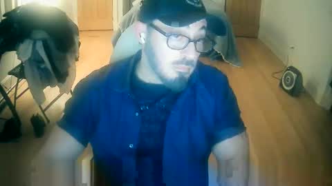 Snapshot of tuscan_taurus chatting on November 19, 2025, 2:55 am tuscan_taurus online show from November 19, 2025, 2:55 am