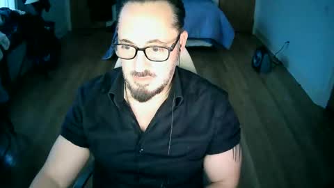 Snapshot of tuscan_taurus chatting on February 15, 2026, 11:41 am tuscan_taurus online show from February 15, 2026, 11:41 am