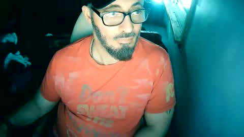 Snapshot of tuscan_taurus chatting on June 8, 2026, 1:28 am tuscan_taurus online show from June 8, 2026, 1:28 am