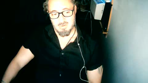 Snapshot of tuscan_taurus chatting on June 18, 2026, 9:14 am tuscan_taurus online show from June 18, 2026, 9:14 am