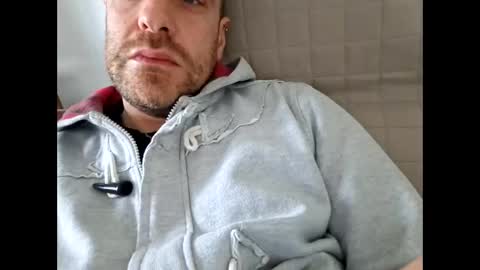 Snapshot of tuscanygreeneyes chatting on March 14, 2026, 12:10 pm Jhon online show from March 14, 2026, 12:10 pm