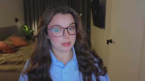 Snapshot of tutti_frutti_ chatting on November 1, 2025, 8:22 pm Ariana online show from November 1, 2025, 8:22 pm