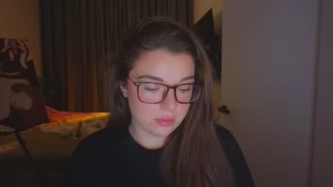 Snapshot of tutti_frutti_ chatting on November 8, 2025, 9:13 pm Ariana online show from November 8, 2025, 9:13 pm