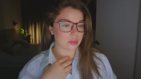 Snapshot of tutti_frutti_ chatting on November 9, 2025, 9:24 pm Ariana online show from November 9, 2025, 9:24 pm