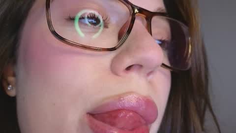 Snapshot of tutti_frutti_ chatting on November 29, 2025, 9:29 pm Ariana online show from November 29, 2025, 9:29 pm