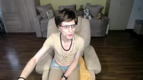 Clementine online show from April 16, 2026, 7:53 am