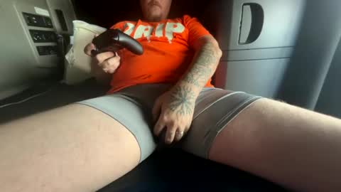 tw1zted13 online show from December 8, 2024, 5:11 pm