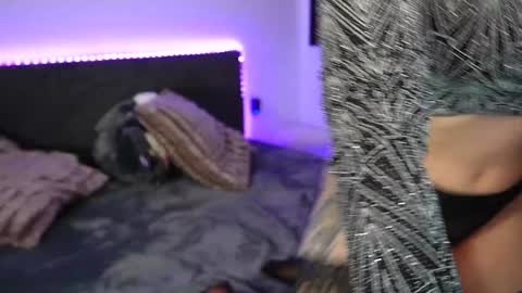 Snapshot of tweety_twist chatting on December 20, 2024, 9:28 pm MayCarrey online show from December 20, 2024, 9:28 pm