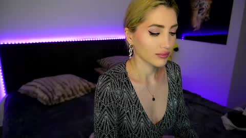 Snapshot of tweety_twist chatting on February 26, 2025, 1:11 am MayCarrey online show from February 26, 2025, 1:11 am